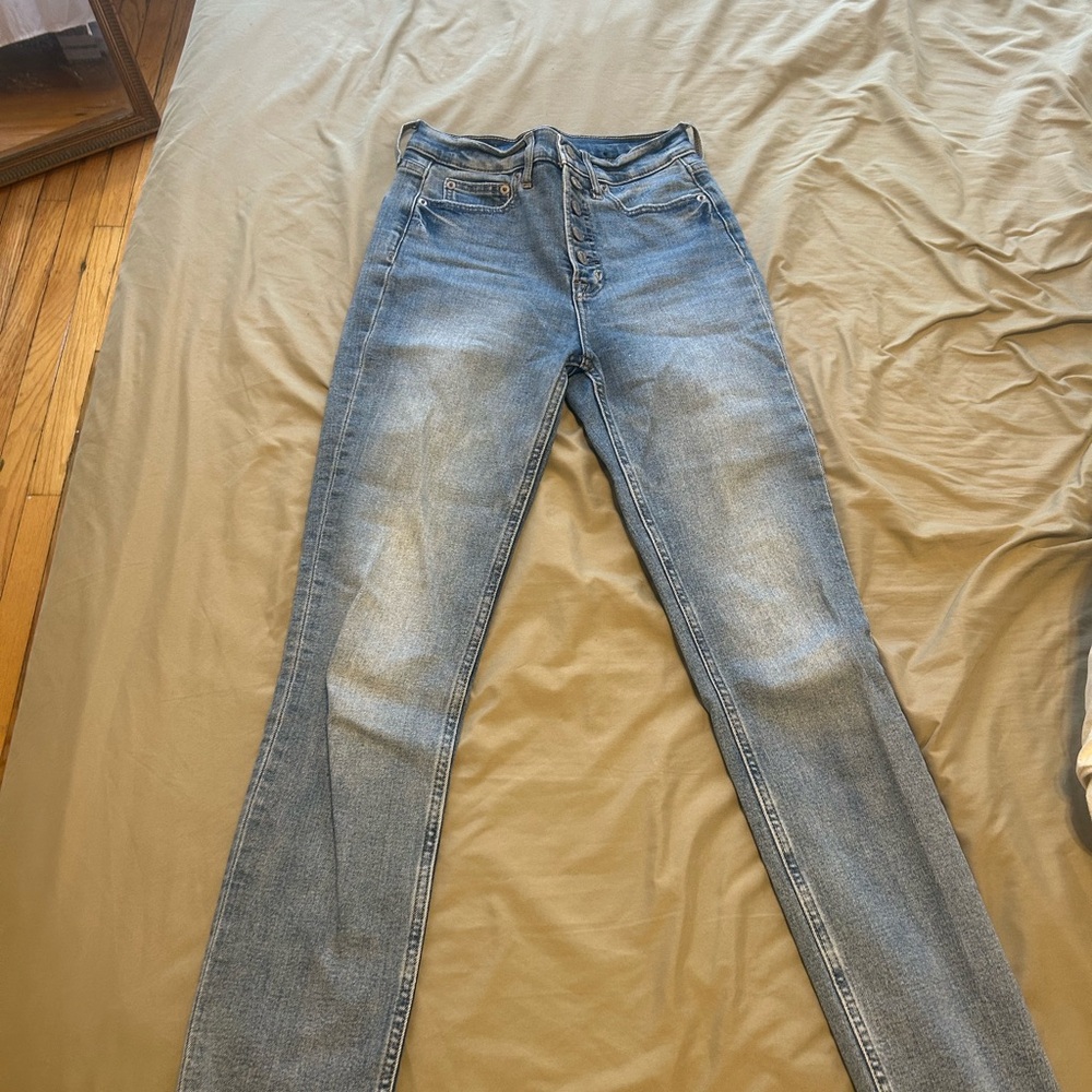 GAP High Rise Blue Jeans - Straight Leg